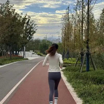 邹龙